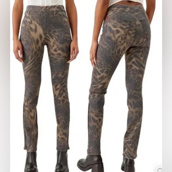 Urban Outfitters BDG Ankle Zip Skinny Jean Animal Print - Picture 3 of 4